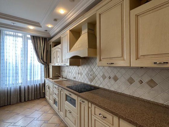 Оренда 3х кімнатної квартири Жилянська Дипломат Холл Киев