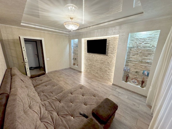 Здам 3-кімн Петра Григоренка 28а метро Позняки - фото 1