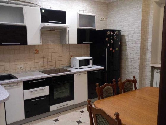 вул.Срібнокільська 12.Сучасна квартира.60м.Позняки-Осокорки. Київ