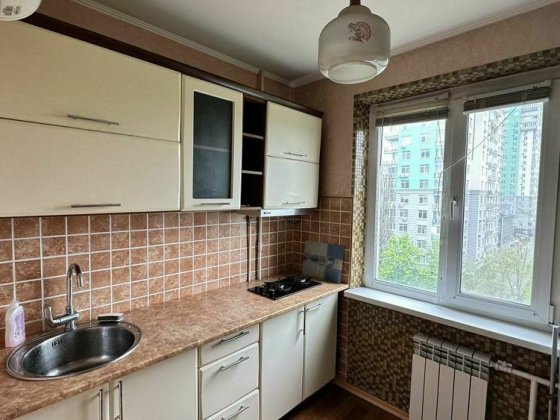 2-кімнатна без комісії довгостроково Киев