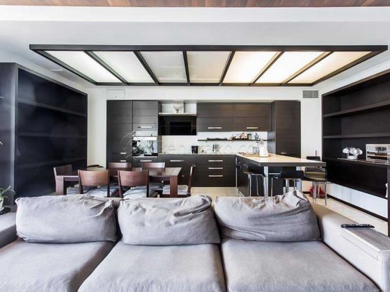 Четырехкомнатная квартира в Ж/К «Синяя птица». Одесса