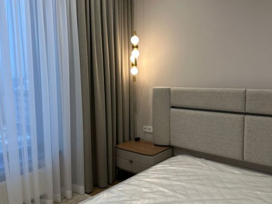 Без% чудова квартира 53 м+инвертор Трініті перша оренда низький поверх Киев