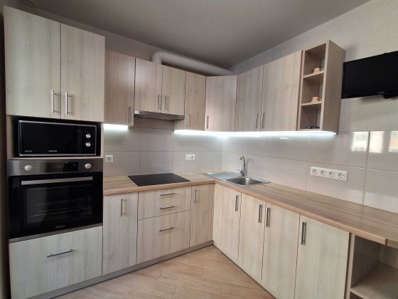 Оренда затишної 2к, вул. С.Данченка 28, Генератор на воду та тепло! Киев