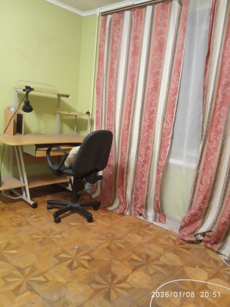 Тепла простора кімната 21 м.кв - фото 1