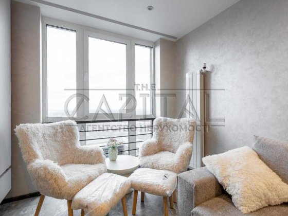 Перша здача Дизайнерська Варшавський + ГЕНЕРАТОР Ретровіль 50м Киев