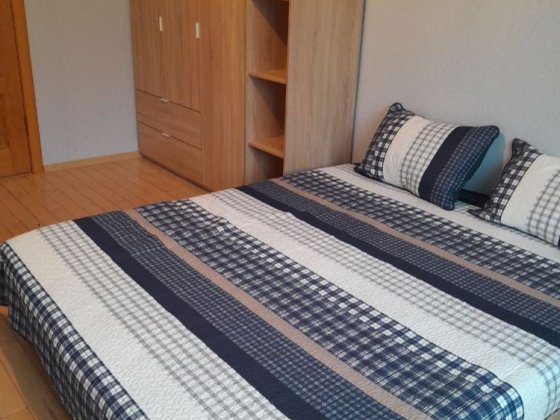 Сдается 2 х комнатная  квартира м. Харьковская Київ