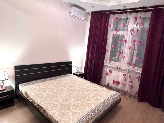 Оренда 3 кімнатної квартири Староноводницька 6Б метро Печерська Киев