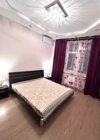 Оренда 3 кімнатної квартири Староноводницька 6Б метро Печерська - фото 1