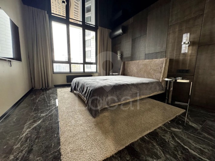 ЖК Новопечерська Вежа ДИЗАЙНЕРСЬКА квартира + ПАРКІНГ ! - фото 1