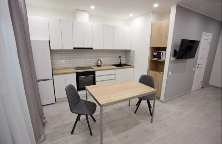 Оренда квартира 43 м.кв. Столичні Каштани - фото 1