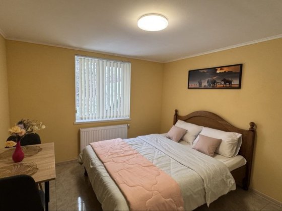 Без комісії Квартира студія на вул. Коростенська 1 Киев