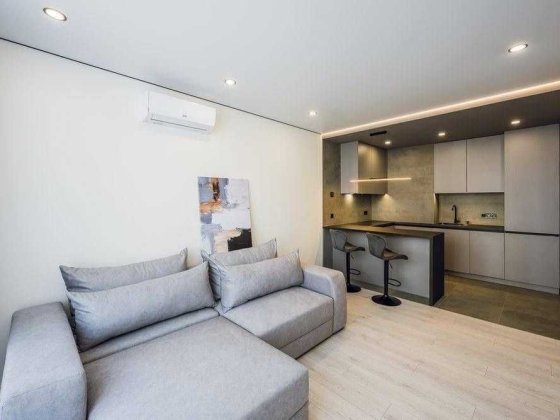 Стильна 1к кв ЖК “Варшавський-2” в. Родини Крістерів Генератор Киев