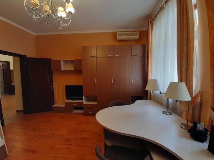 Оренда 3х кімнатної квартири на Воздвиженці - фото 1