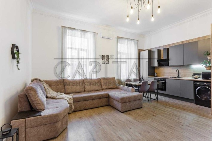 Оренда Двохрівневоа квартира, вул. Костянтинівська, 1 - фото 1