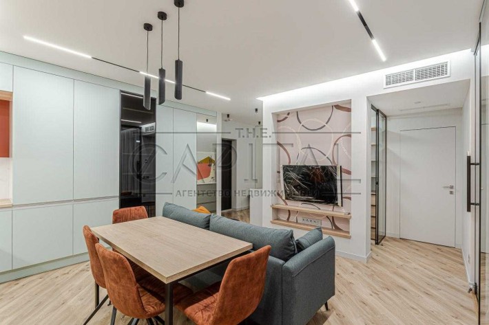 Французький квартал 2 Вода Газ Опалення ЗАВЖДИ 4к Джона Маккейна ЦЕНТР - фото 1