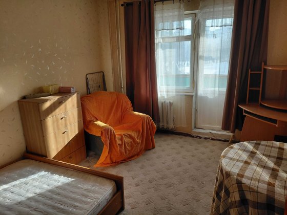 Здолбунівська 7а, Оренда 3к кв 3 поверх за вигідною ціною. Газ, тепло! Киев