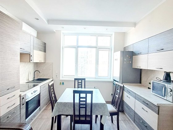 А.Ахматової 22, 1к квартира, Позняки, Є Генератор на все! Перша здача! Киев