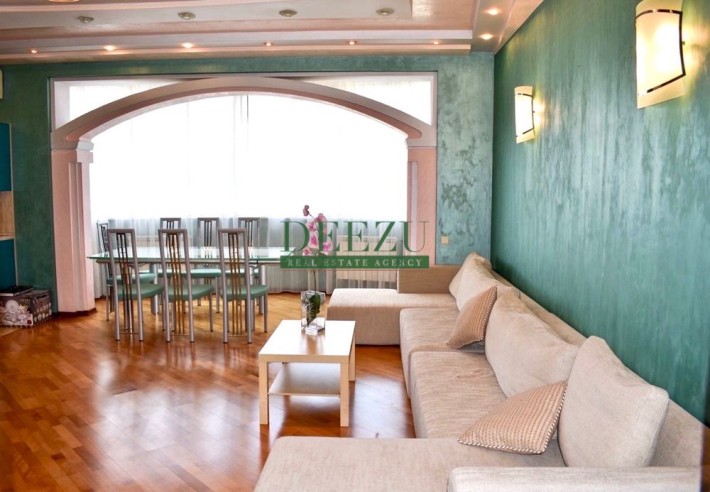 Оренда 3-х кімнатної квартири 200 м2 вул. Антоновича 140 - фото 1