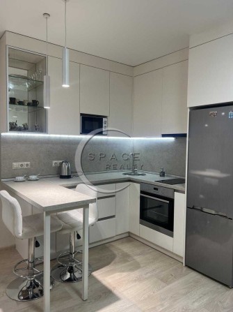 Оренда 1-к дизайнерської студії в ЖК Комфорт Таун - фото 1