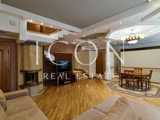 Затишна дворівнева квартира | 143м² | Андріївський узвіз, 1-А Киев