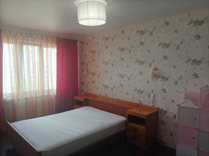 Оренда трикімнатної квартири Подільський район вул. Сергія Данченка. - фото 1