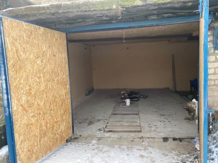 Срочно Продам гараж в кооперативе Каскад с городской водой - фото 1