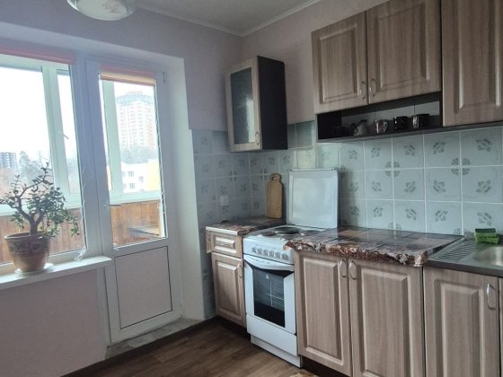 м.Житомирська - здам затишну2х кімнатну квартиру  біля метро ! Київ