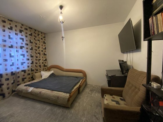 3-кімнатна квартира на Ахматової 13В Киев