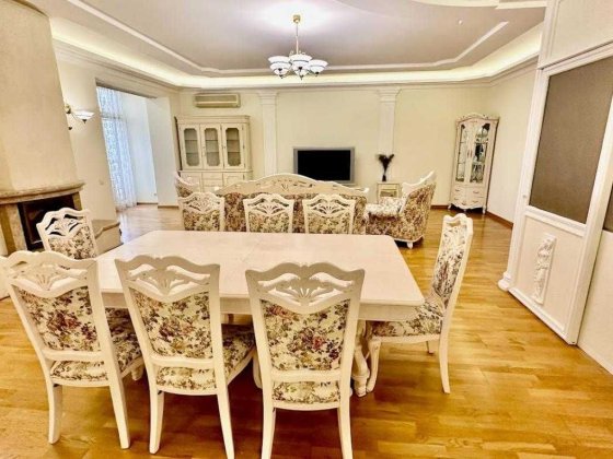 Аренда квартиры Центр Золотые Ворота Паторжинского Есть свет Киев