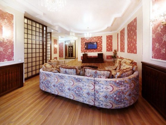 Липки. Хрещатик 27Б. Клубний будинок "Капітолій". Киев