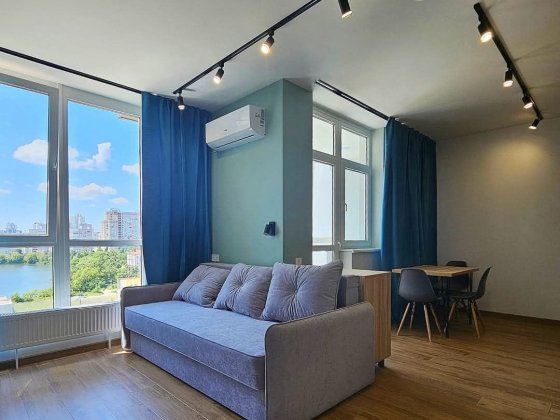 Оренда однокімнатної студії в ЖК Лебединий Київ