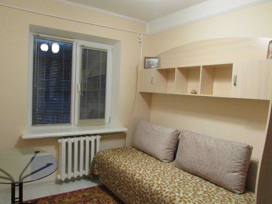 2 - кімнатна. вул. Вітряні гори 10 б