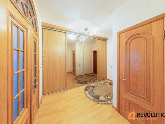 Без % Оренда трикімнатної квартири Верховинна 91 Киев