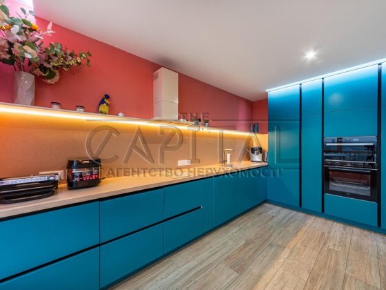 Podil Plaza Авторській ремонт Генератор Безпека Перша Оренда Киев