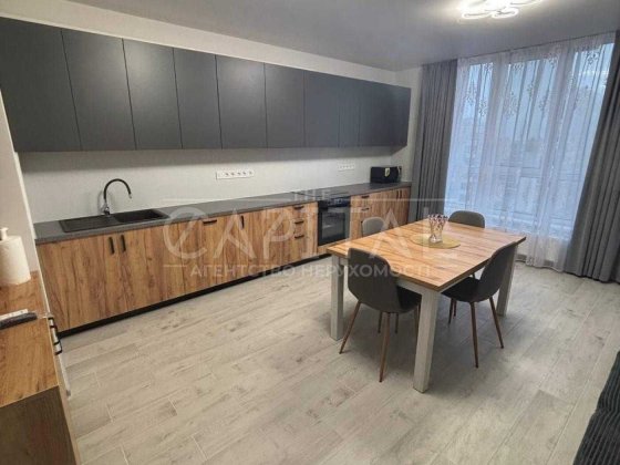 Автомномна квартира в ЖК Варшавський з сучасним ремонтом Киев