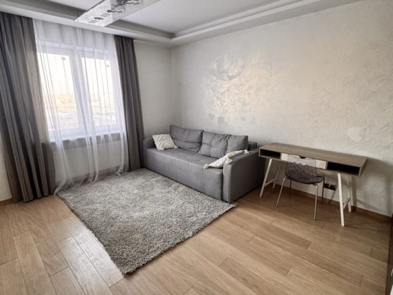 2-к квартира на довгострокову аренду . Киев