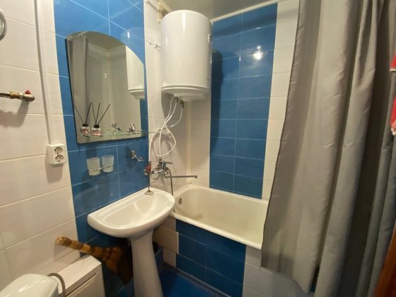 Оренда 1 кімн. квартири з косметичним ремонтом, вул. Гузара 30/28 Киев