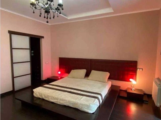 Здається 2-кімнатна квартира на вул.Почайнинській 70 Киев