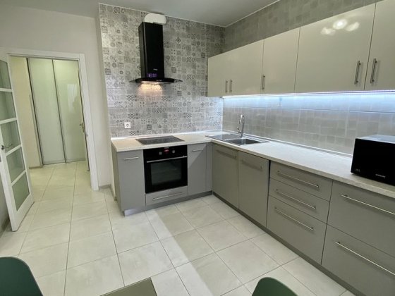 ЖК Вікторія. М. Житомирська, ліфт, вода, тепло є Киев