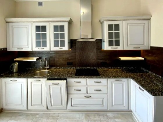 Аренда 2к квартиры Шевченковский район, Черновола, метро Университет Киев