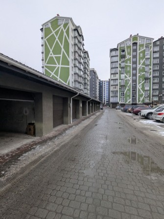 Терміновий продаж гаражу в ЖК Різдвяний по вул.Целевича, Пасічна - фото 1