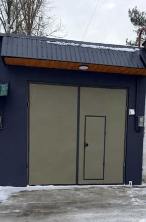 Гараж в центре, кооператив Магистраль. - фото 1