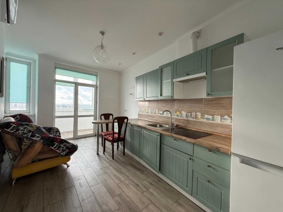 1 кім. 47 м2, вул. Ернста, 16, ЖК "Перлина Кадетського Гаю" Киев