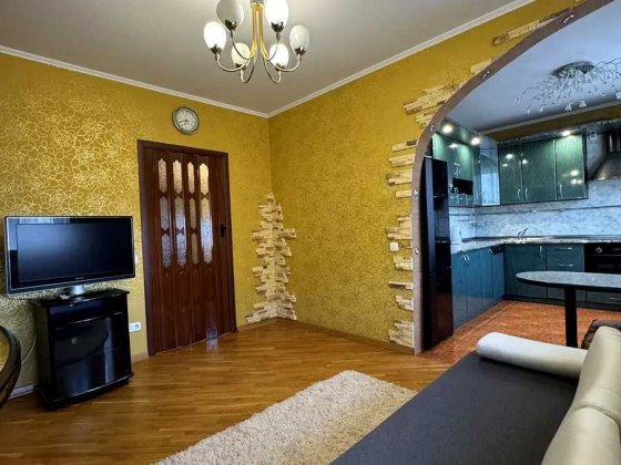 Оренда!Затишна трикімнатна квартира в Шевченківському районі Киев