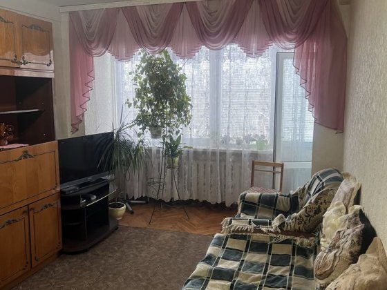 Здам  2к квартиру  від  власника Соломʼянський р.на вул.Ушинського Киев