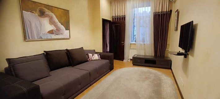 Без комісії. Оренда 2к. квартири С. Петлюри 8. Метро Вокзальна. - фото 1