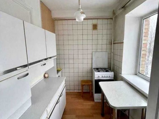 Оренда 2к квартири будинок з ГАЗОМ 5-й поверх  Ніщинського 6 Соломянка Київ