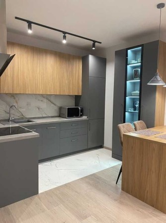 Оренда 2-к, ЖК бізнес-класу Тайм, Солом'янська площа, Липківського 38 - фото 1