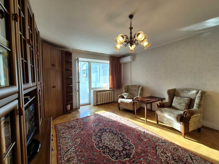 Оренда 1к квартира 45,2квм Братів Зерових,14В Солом'янський район - фото 1