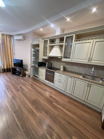 Оренда ЖК Пори року, вул. Мокра ( Кудряшова), 16,  1 к.кв. зі спальнею - фото 1